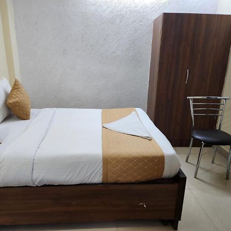 Hotel Cozy Cave Νέο Δελχί Εξωτερικό φωτογραφία