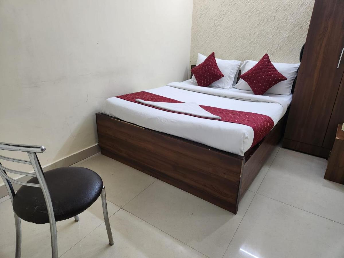Hotel Cozy Cave Νέο Δελχί Εξωτερικό φωτογραφία